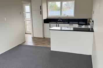2/33 Luke Street, Otahuhu