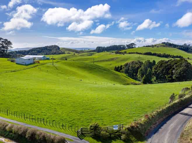 554 Maungatawhiri Road (bare block), Raglan