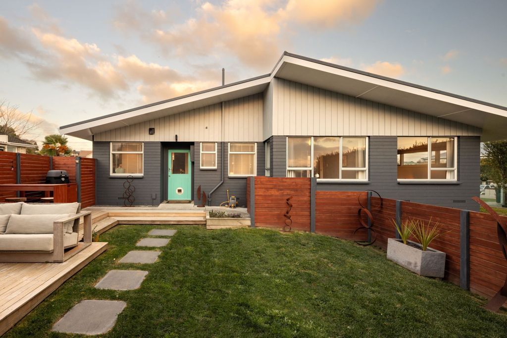 A Mid-Century Icon, Reimagined 3