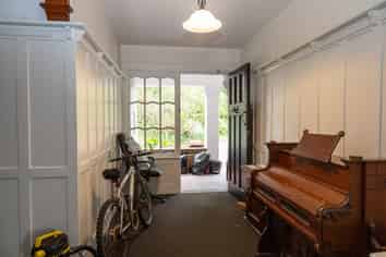Room 2/19 Park Street, North Dunedin