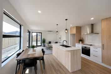 173 Faringdon Boulevard, Rolleston