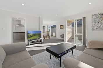 35 Leet Crescent, Papamoa