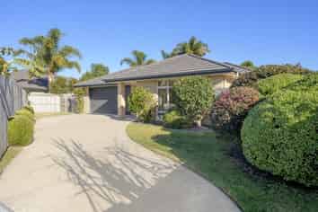 35 Leet Crescent, Papamoa