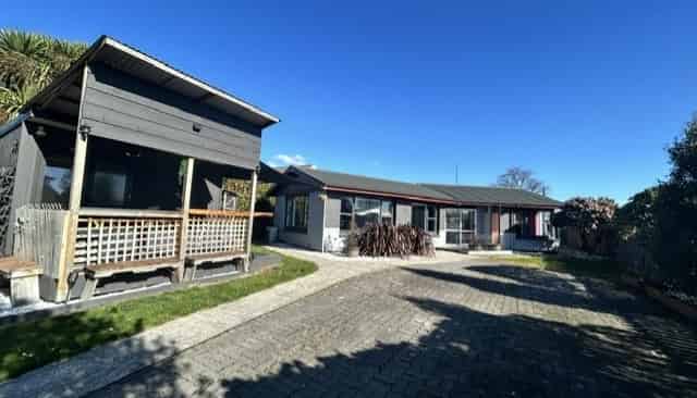 31 Johnson Street, Milton