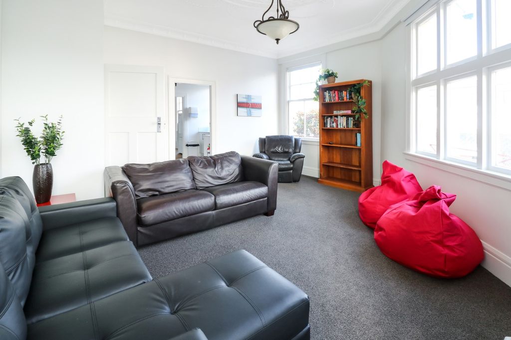 Petone Living 3