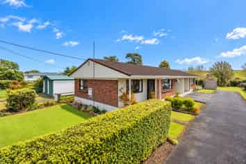 18 Doctors Hill Road, Maungaturoto