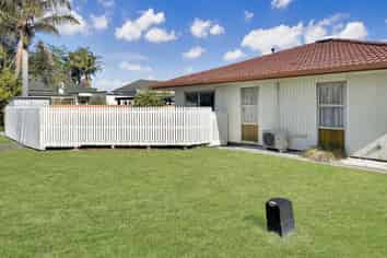 802 Queen Street West, Saint Leonards