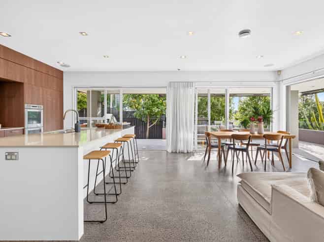 5 Matau Rise, Te Atatu Peninsula