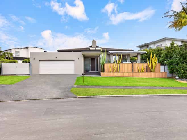 5 Matau Rise, Te Atatu Peninsula