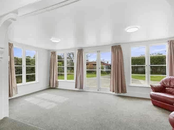 12 Raukawa Grove, Wallaceville