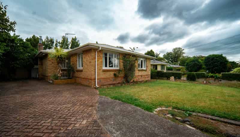 23 Greta Street, Glenview