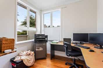 516 West Coast Road, Oratia