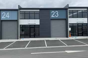 Modern High-Stud Warehouse | 268sqm | Wiri