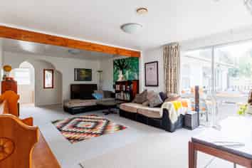 6 King Street, Halcombe