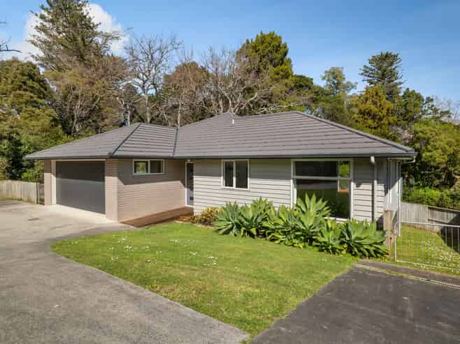128 Korokoro Crescent, Thames
