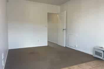 TIDY GROUND FLOOR OFFICE IN ROSEDALE
