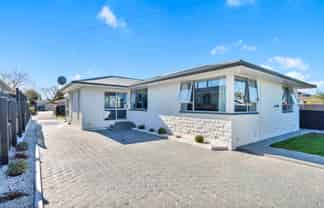 13 Davidson Crescent, Hornby