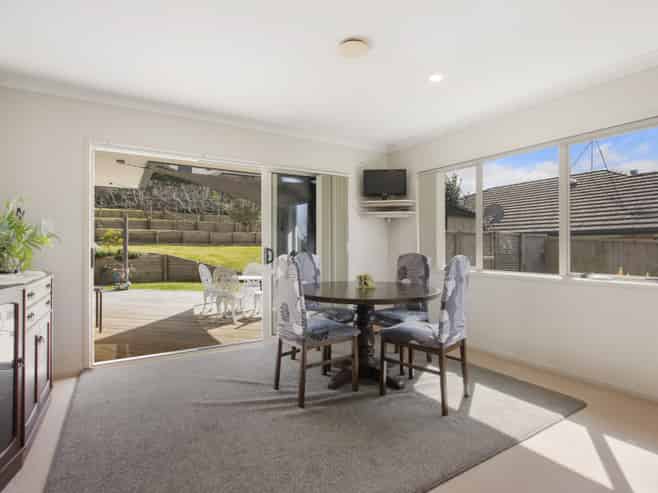 8 Uretara Drive, Katikati