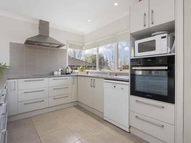 8 Uretara Drive, Katikati