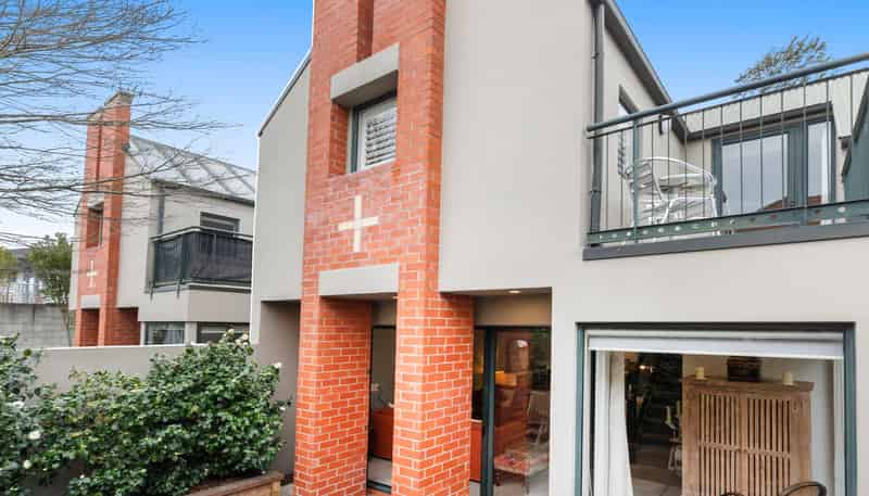 4/56 Hewitts Road, MERIVALE