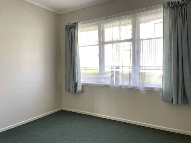 1/35 Dunns Street, Silverstream