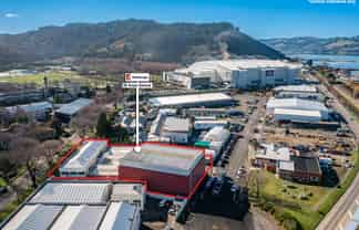 Substantial 3,049m2 Site - Prime Property Asset