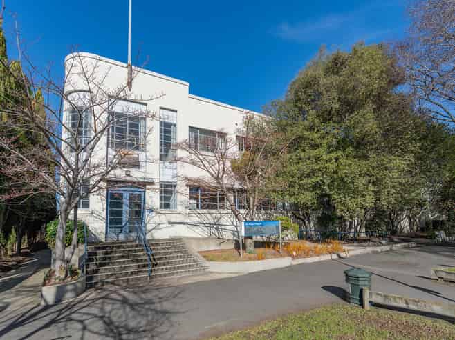 Substantial 3,049m2 Site - Prime Property Asset
