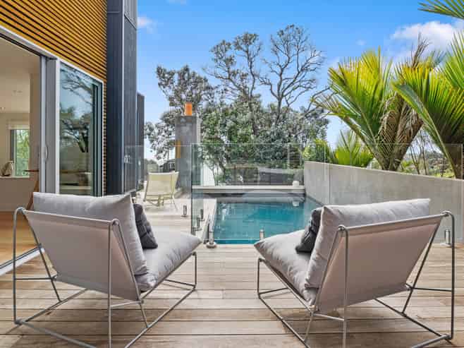 18 Cory Road, Palm Beach
