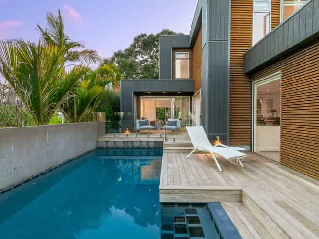 18 Cory Road, Palm Beach