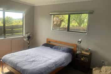10b College Place , Poike