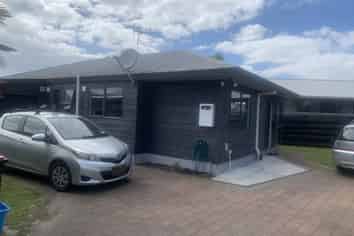 10b College Place , Poike
