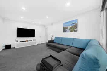 52 Cyril French Drive, Flat Bush