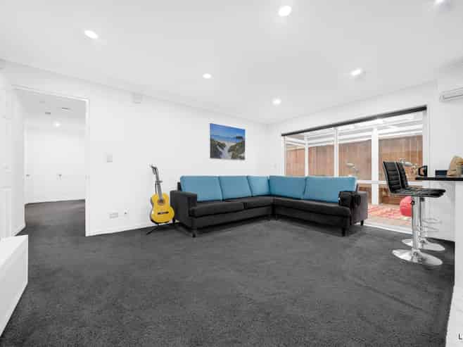 52 Cyril French Drive, Flat Bush