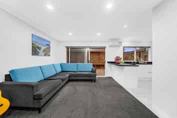 52 Cyril French Drive, Flat Bush