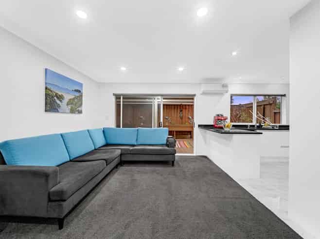 52 Cyril French Drive, Flat Bush