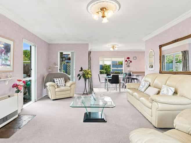 6A Waharua Place, Tawhero