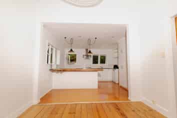 76 Roberton Road, Avondale
