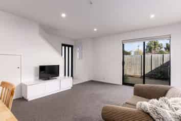 Unit 1/21 Hargest Crescent, SYDENHAM