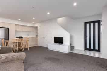Unit 1/21 Hargest Crescent, SYDENHAM