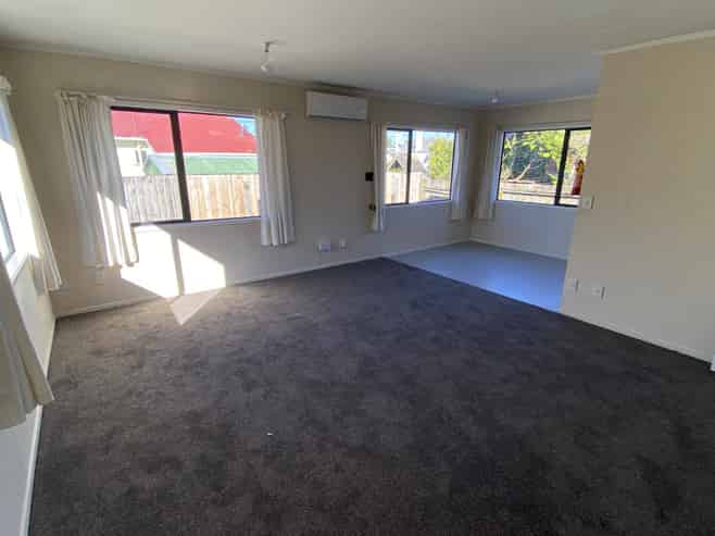 303A Sandringham Road, Sandringham