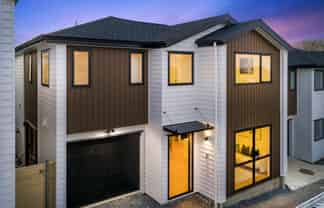 1E Valron Road, Te Atatu South