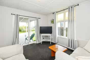 1/195 Great South Road, Drury