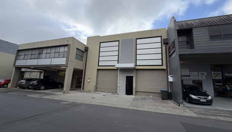 Ground/16 Eden Street, Newmarket