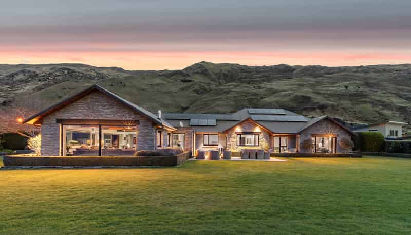 12 Foxglove Heights, Wanaka