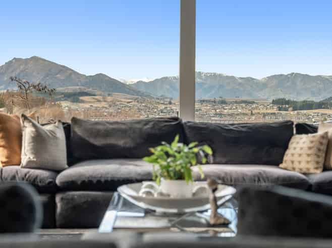 12 Foxglove Heights, Wanaka