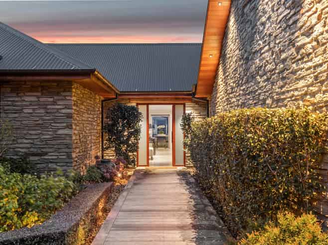 12 Foxglove Heights, Wanaka