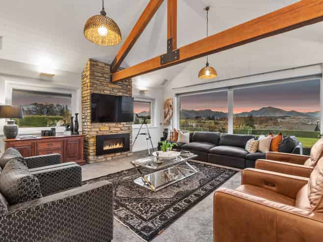 12 Foxglove Heights, Wanaka
