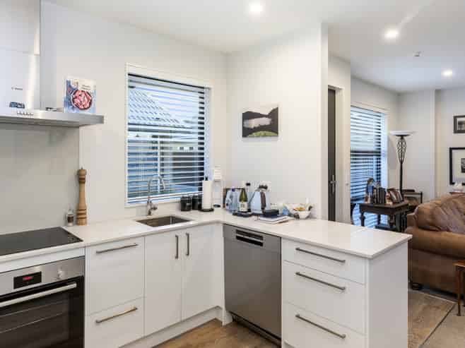 28C Brookside Terrace, Bryndwr