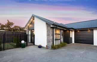 28C Brookside Terrace, Bryndwr