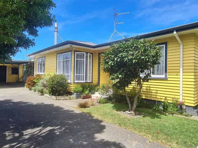 8 Wordsworth Crescent, Maraenui